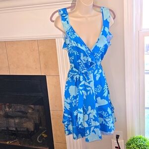 Sz 14 perfect for the beach dress, blue and turquoise